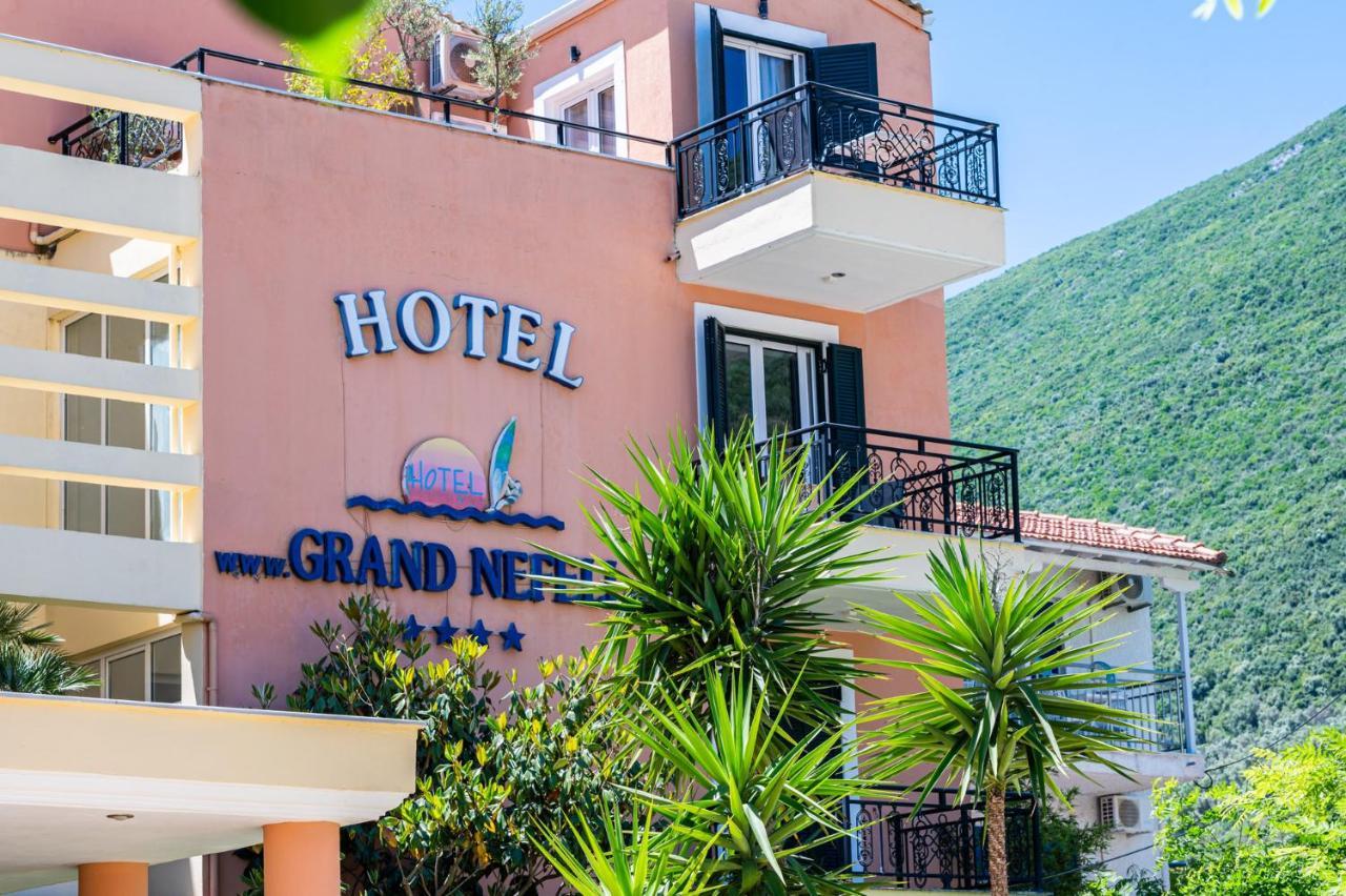 Aparthotel Grand Nefeli 4*