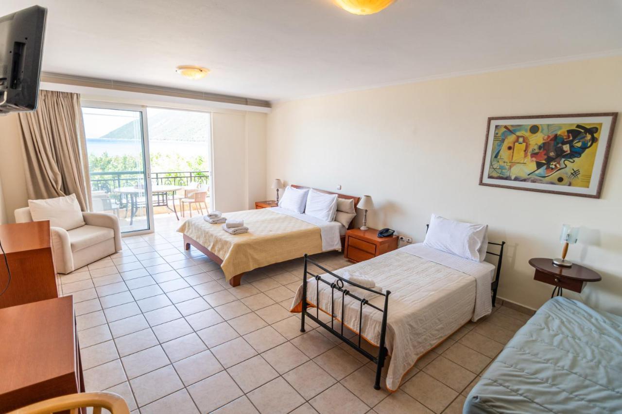 Aparthotel Grand Nefeli 4*