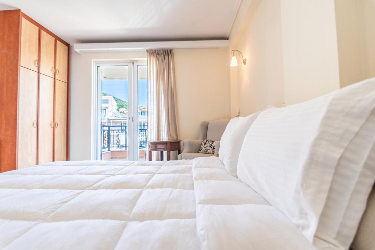 Grand Nefeli Aparthotel