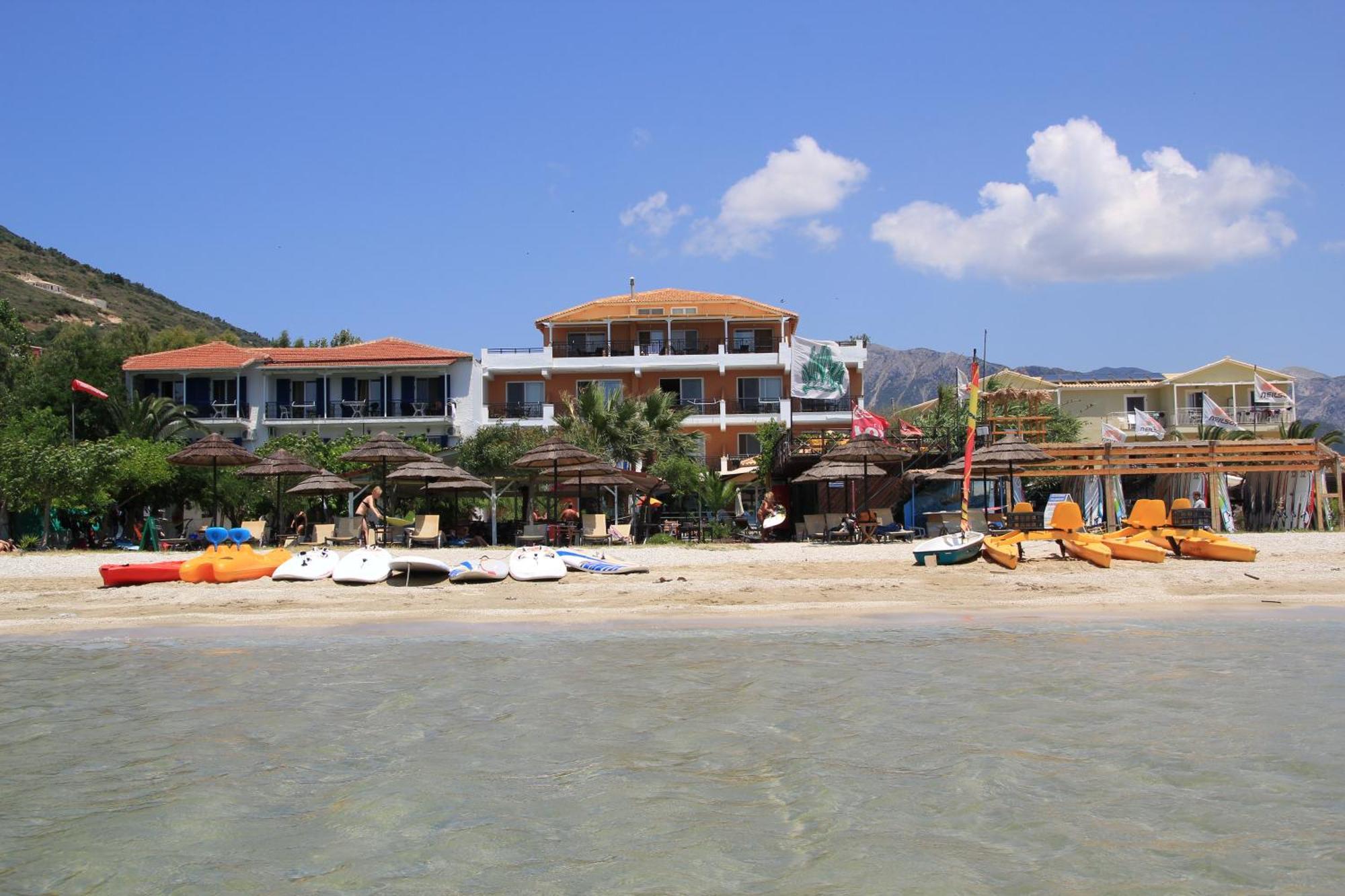 Grand Nefeli Aparthotel